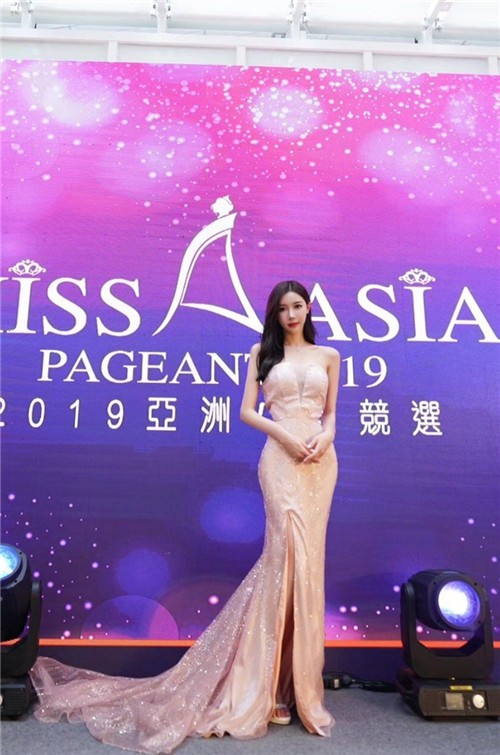 Theresa - 商务伴游、商务活动