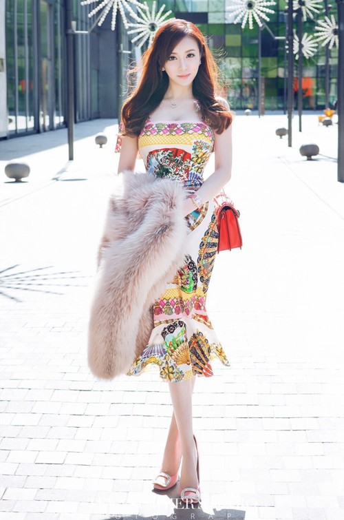 Elina - 商务伴游、商务活动